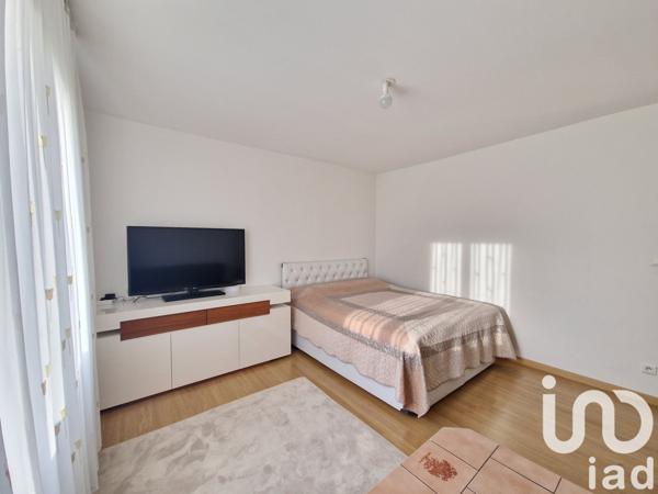 Maison traditionnelle 7 pièces de 185 m² à Gien (45500)