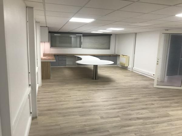 Baie-Mahault (97122) BUREAU