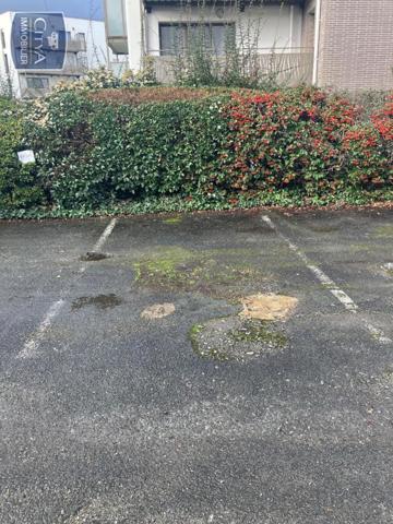 Location parking Angers (49)
