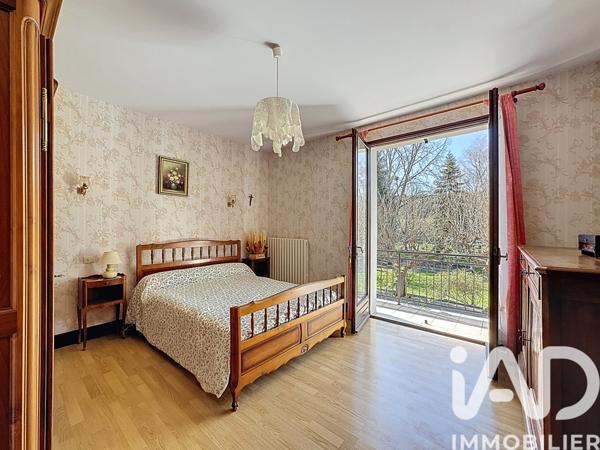 Maison à vendre 5 pièces 161 m² Puymoyen
