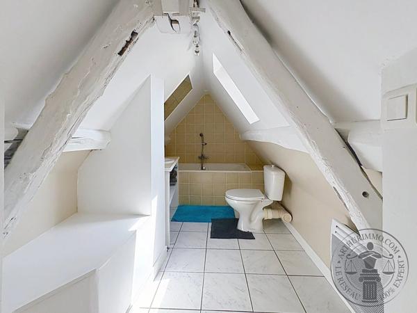 Vente                                                      Maison
                        
                     6 pièces                      113 m2                     à Auneau