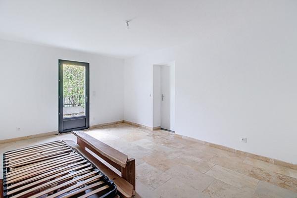 A VENDRE ! Maison centre ville LORGUES 5 pièces de 110 m²