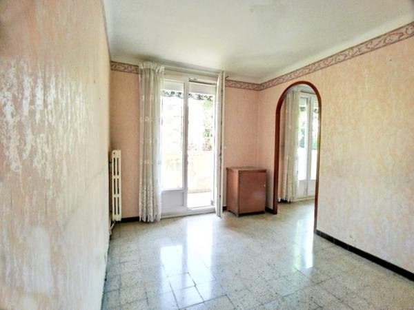 T3/4 avec balcon et place de parking