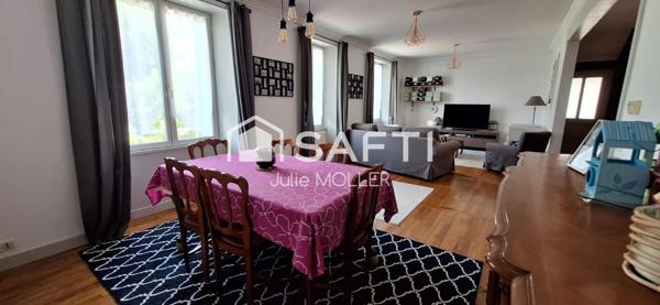 Maison familiale 5 chambres avec piscine à Guéret