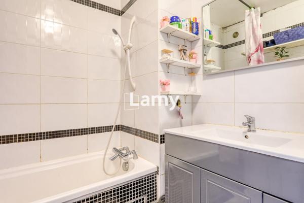 Appartement t4, balcon et parking
