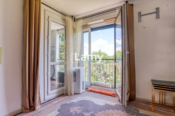 Appartement t4, balcon et parking