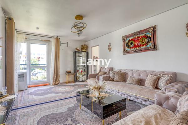 Appartement t4, balcon et parking