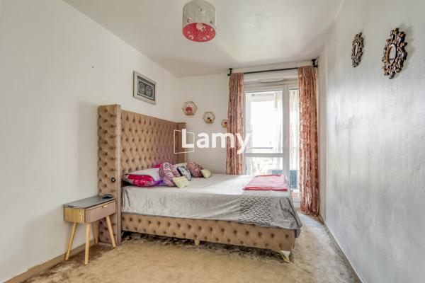 Appartement t4, balcon et parking