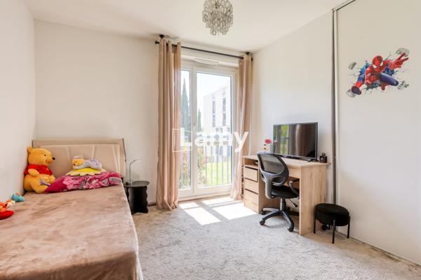 Appartement t4, balcon et parking