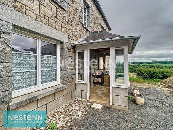 Propriete de caractere a renover. Vue imprenable et environnement d exception a Saint-Donan !