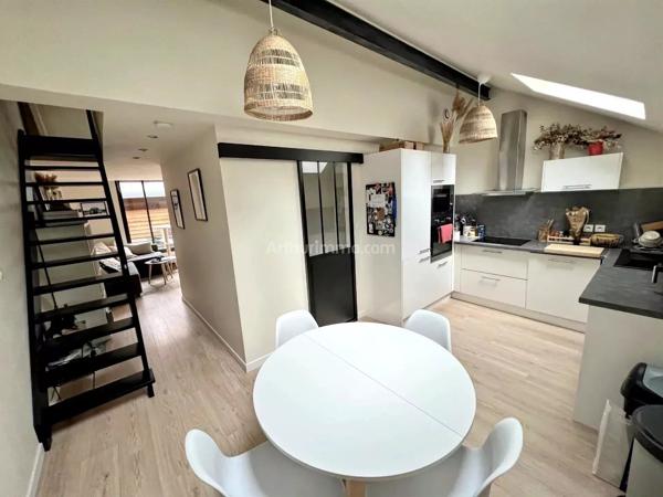 Vente                                                      Appartement
                        
                     2 pièces                      56 m2                     à Tourcoing