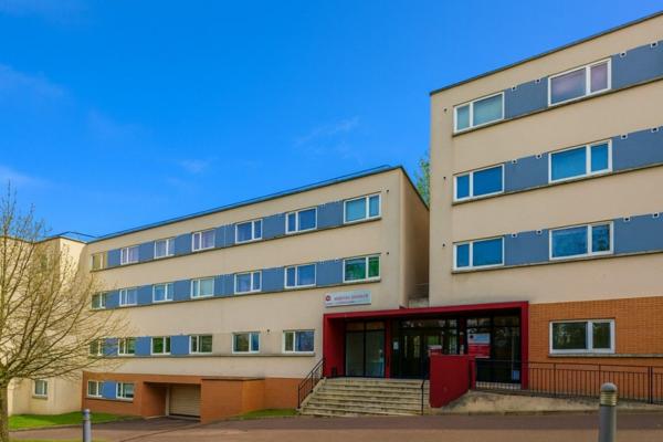 INVESTISSEMENT LOCATIF – SÈVRES – Résidence Étudiante Nexity Studéa Sèvres - 6,10 % de rentabilité