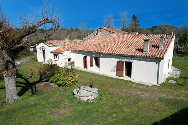 A vendre Maison à Pompiey 4 pièce(s) 96 m2 avec jardin et dépendance à rénover