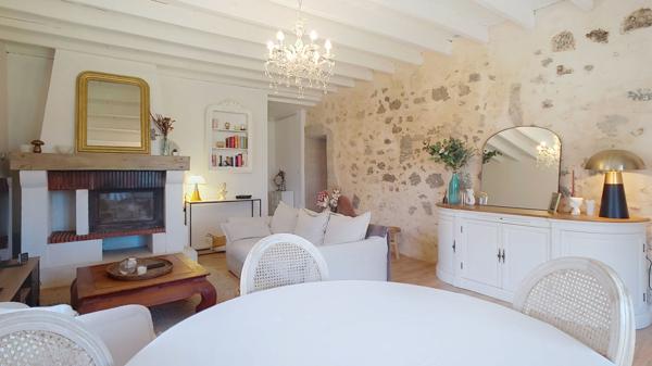 A vendre Maison à Pompiey 4 pièce(s) 96 m2 avec jardin et dépendance à rénover