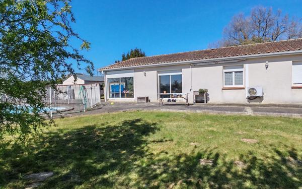 Maison à vendre    4 pièces •  Escatalens