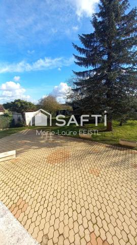 Jolie maison avec ces  3 chambres, un sous-sol, des dépendances,  un terrain de 3 873 m².