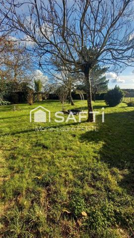 Jolie maison avec ces  3 chambres, un sous-sol, des dépendances,  un terrain de 3 873 m².