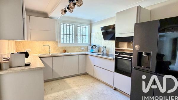 Maison à vendre 10 pièces 225 m² Carpentras