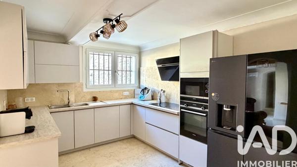 Maison à vendre 10 pièces 225 m² Carpentras