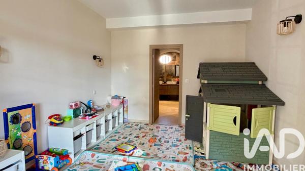 Maison à vendre 10 pièces 225 m² Carpentras