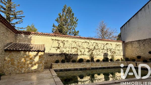 Maison à vendre 10 pièces 225 m² Carpentras