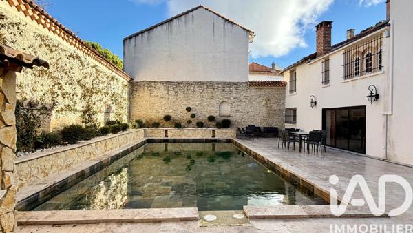 Maison à vendre 10 pièces 225 m² Carpentras