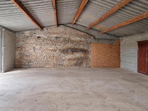 Longère à rénover, 285m² sur terrain de 1 800m², Loroux Bottereau (44430)