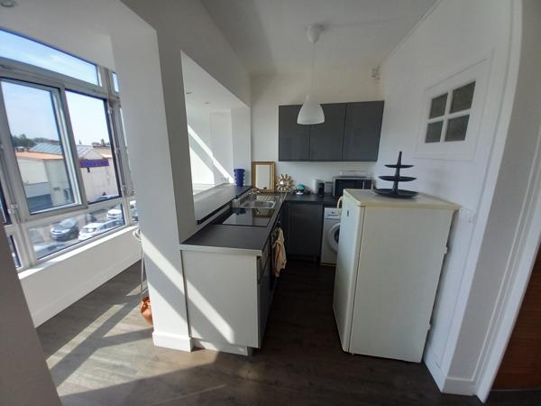 Appartement
                                                                                                                                                                                                                                                                                                                        2 pièce(s)                                                                                                                                                                                                          1 chambre(s)                                                                                                                                                                                                          40  m²