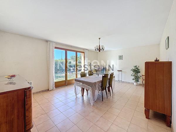 Maison T4 de 117 m2 sur un terrain de 1280m2 - Secteur des Accates