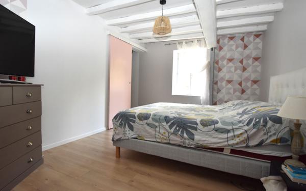 Maison à vendre    12 pièces •  Buanes