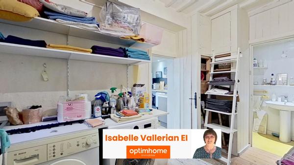 A vendre Aigues-Mortes (Gard) - Maison intra-muros 6 pièces avec patio