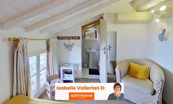 A vendre Aigues-Mortes (Gard) - Maison intra-muros 6 pièces avec patio