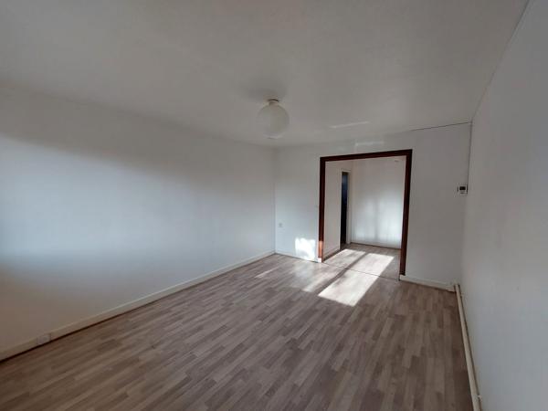 Appartement + annexe + parking