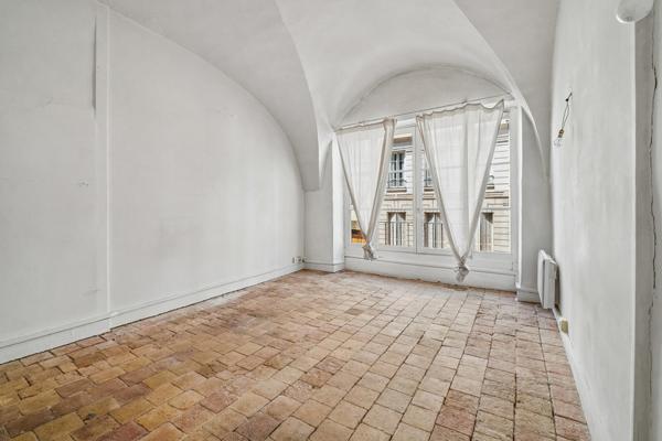 Lyon 2 – Quartier Ainay | Appartement de caractère de 83 m² dans un bel immeuble de 1860