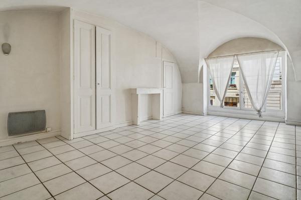 Lyon 2 – Quartier Ainay | Appartement de caractère de 83 m² dans un bel immeuble de 1860