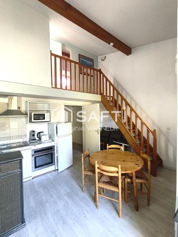 Duplex climatisé en excellent état au dernier étage