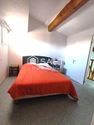 Duplex climatisé en excellent état au dernier étage