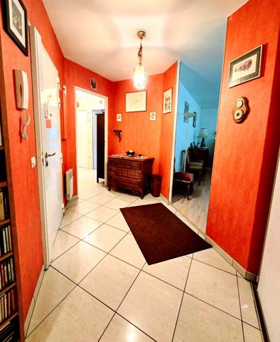 NESTENN ROSNY SOUS BOIS Appartement 5 pièces 92m² avec cave et parking