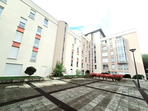 NESTENN ROSNY SOUS BOIS Appartement 5 pièces 92m² avec cave et parking