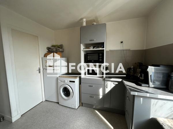Location Appartement 3 pièces 61.7 m² - 21 Rue d'Orival Lisieux 14100
