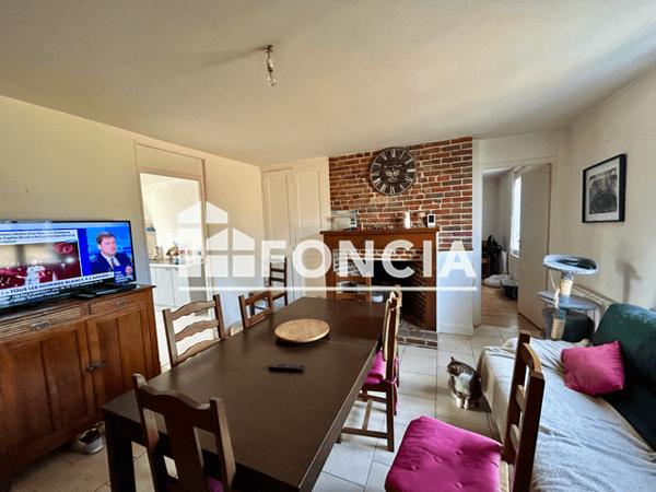 Location Appartement 3 pièces 61.7 m² - 21 Rue d'Orival Lisieux 14100