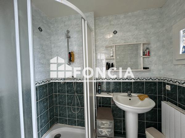 Location Appartement 3 pièces 61.7 m² - 21 Rue d'Orival Lisieux 14100