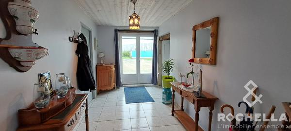 ancien corps de ferme rénové de 470 m2 avec piscine et dépendances, sur parcelle de 2174 m2