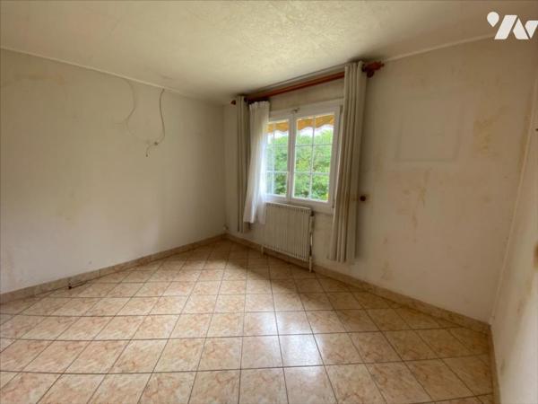 DREUX - PAVILLON 4 chambres jardin 638 m²