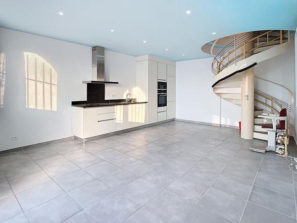 Maison de ville 2 pièces entièrement rénovée