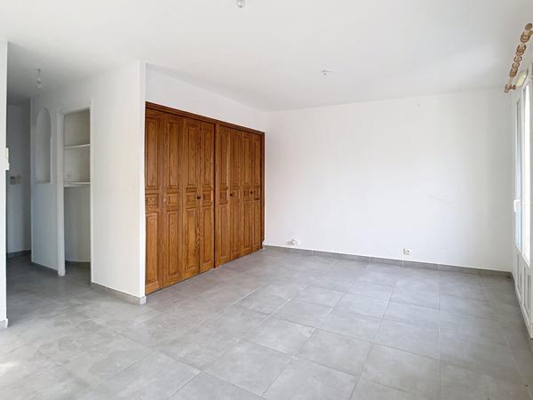 Maison de ville 2 pièces entièrement rénovée