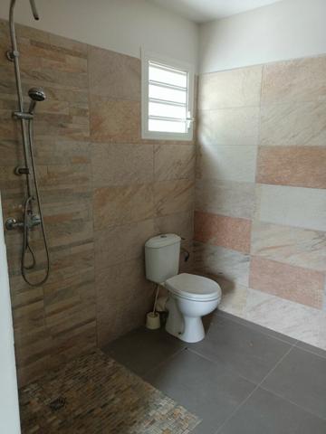 Appartement à louer    4 pièces • 124 m2 Le Marin