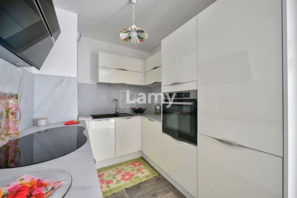 Parking + appartement