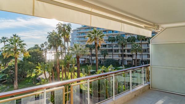 Appartement au coeur de la Croisette