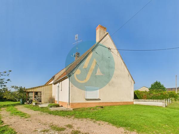 Jailly (58330) Charmante longère plain-pied, 3 chambres avec dépendances et terrain